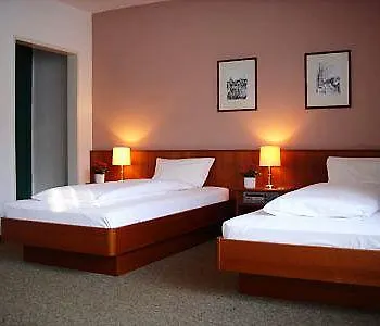 Szálloda Acon Düsseldorf