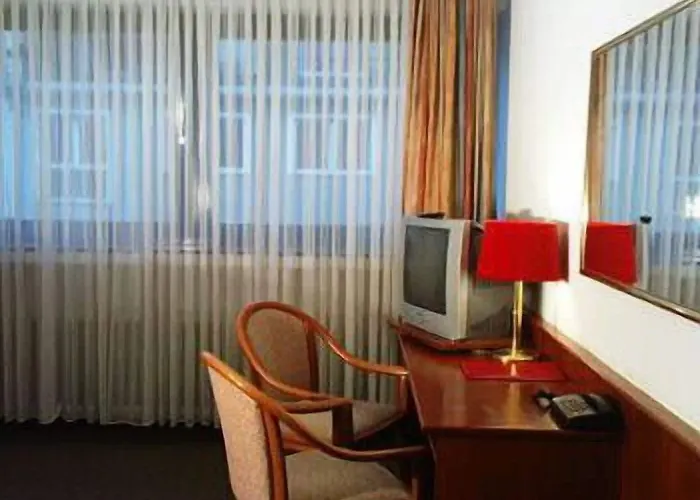 Hotel Acon 3*