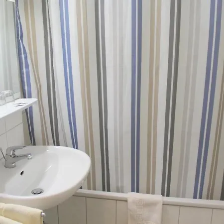 Acon デュッセルドルフ