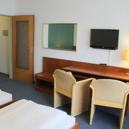 Acon Hotel 3*